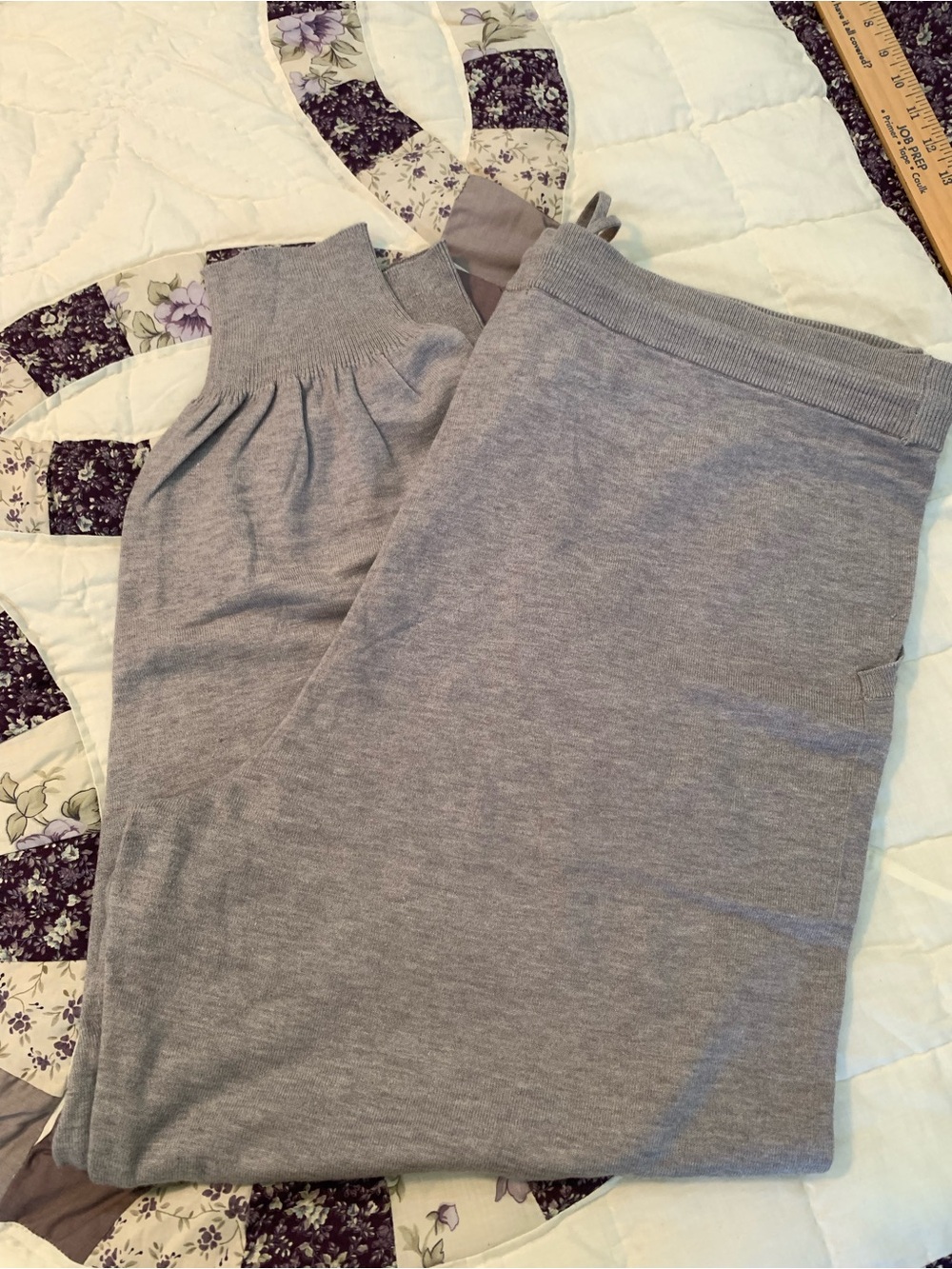 Gray Women's Knit Joggers-Comfortable Everyday Style